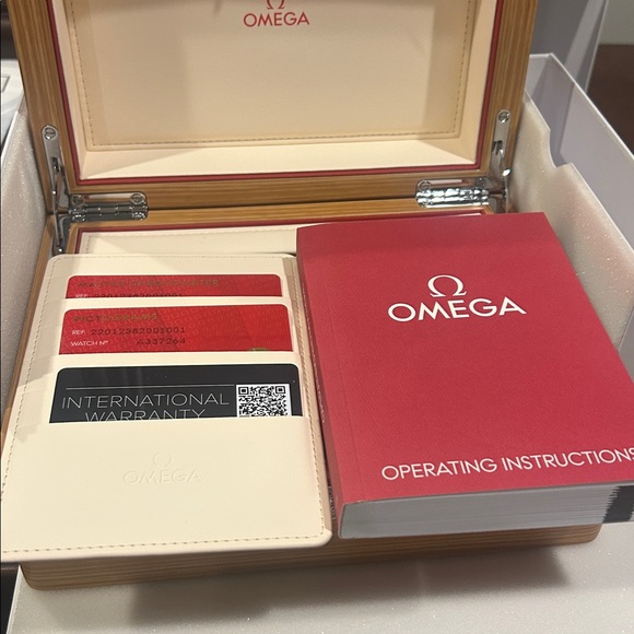 Omega Seamaster Aqua Terra Automatic Black Dial Men's Watch 38mm - Picture 6 of 9